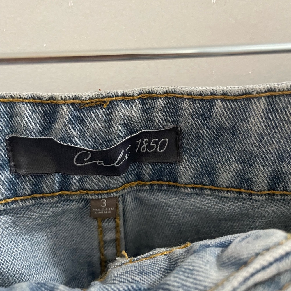 Jeans - Picture 5 of 6